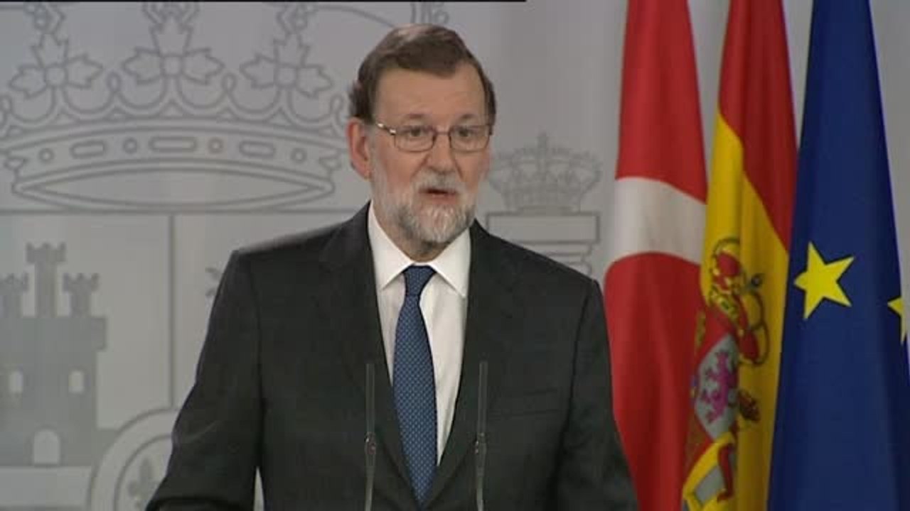 Rajoy tacha de "absolutamente falso" que vaya "a cambiar los Presupuestos por transferencias o competencias"