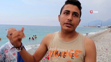 Boğuldu sanılan yaşlı adam, kıyıya indiğinde zafer pozu verip: ‘Bunlar işe yeni başlamış” dedi