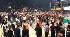 Anadolu Efes şampiyon oldu, Ergin Ataman oğlunu alıp gitti