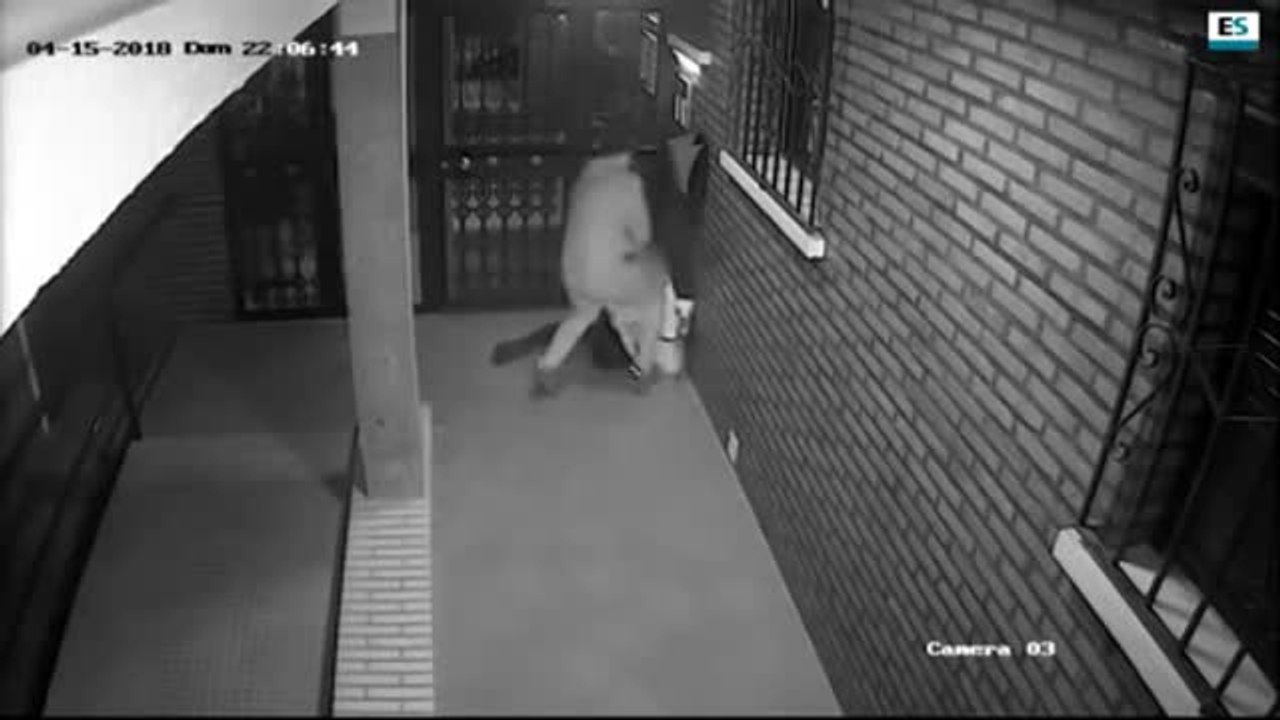 La policía busca al autor de la paliza brutal a una mujer en Algeciras para robarle el bolso