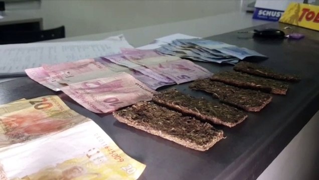 GM apreende droga, dinheiro e encaminha jovem com mandado de prisão em aberto para a delegacia