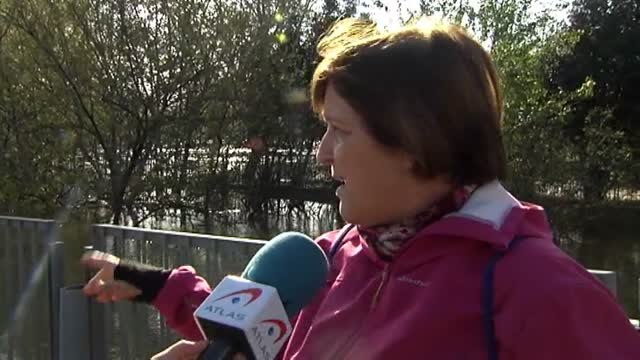 La Ribera navarra pasa el peor trago de la crecida del Ebro