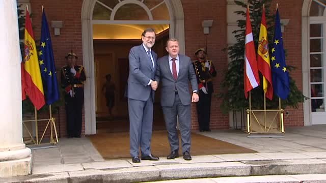 Sin prisa en Moncloa para decidir el futuro de Cifuentes