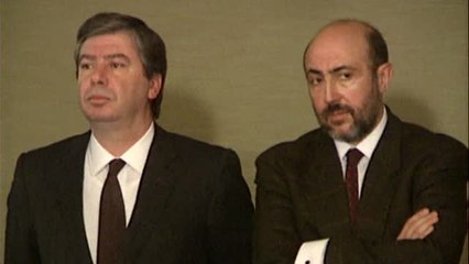 Estos son los currículum falsos de los políticos