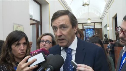 Hernando: "Ayer vi que algunos tuvieron un gafe muy importante y no les ayudó lo del lazo amarillo"