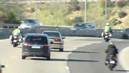 Download Video: Motos de la Guardia Civil camufladas para controlar carreteras