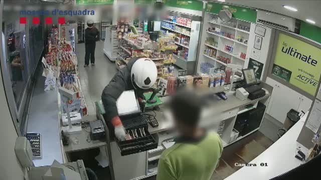 Detenidos dos atracadores en la 'Operación Cirano'