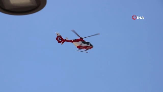 Ambulans helikopter kalp krizi geçiren hasta için havalandı