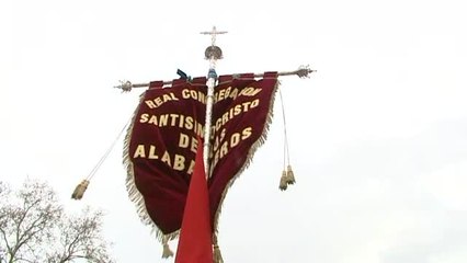 La lluvia respeta la procesión del Cristo de los Alabarderos en Madrid