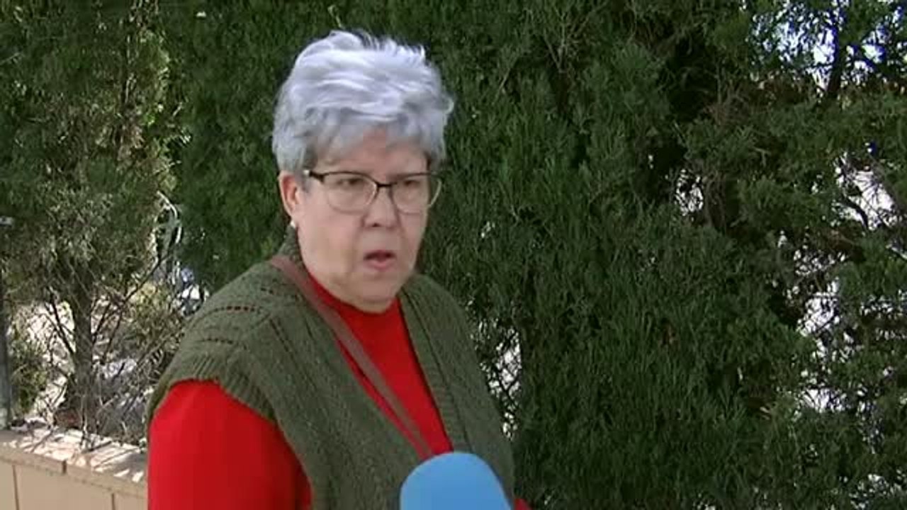 Un hombre mata a su vecina en Alicante porque l...