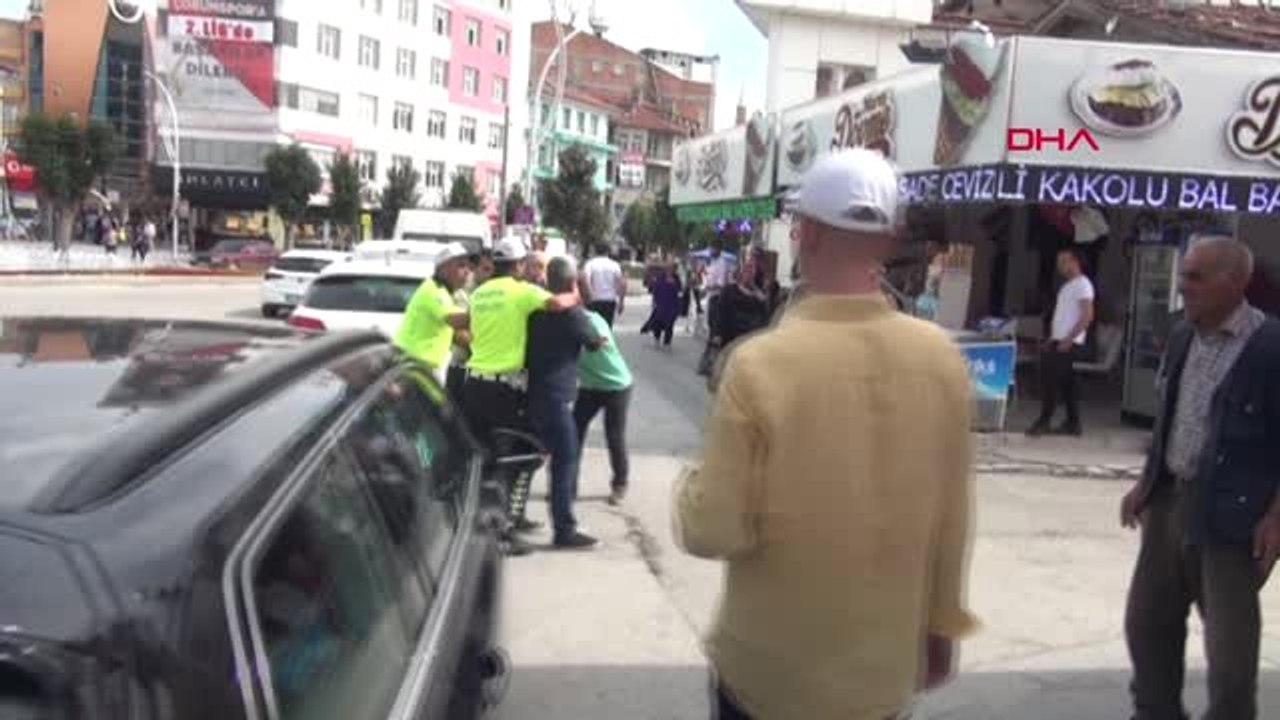 ÇORUM Kazmalı kavgada tarafları polis ayırdı