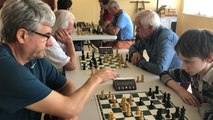 Tournoi d’échecs pour tous par le club local