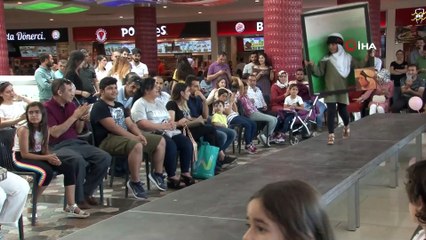 Van’da ünlü ressamların ikonik tabloları sergilendi