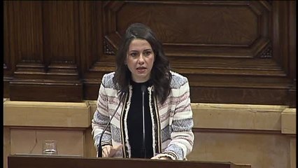 Arrimadas: "Ni ustedes son solamente Cataluña ni Rajoy es solamente España"