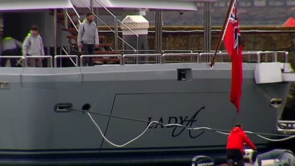 Varios yates  de lujo se refugian del temporal en la Ría de Vigo