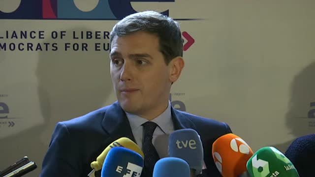 Albert Rivera: Hemos pedido que se pare este teatro
