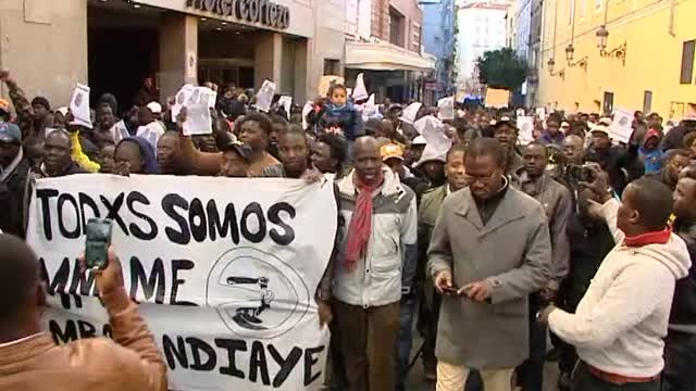 Manifestación en protesta por el senegalés muerto la semana pasada en Madrid