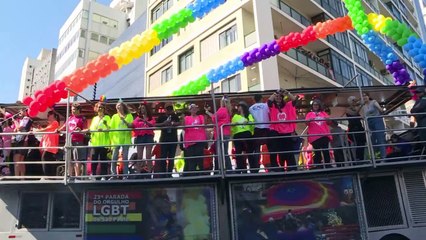 Marcha LGBT inunda Sao Paulo exigiendo respeto en un Brasil más conservador