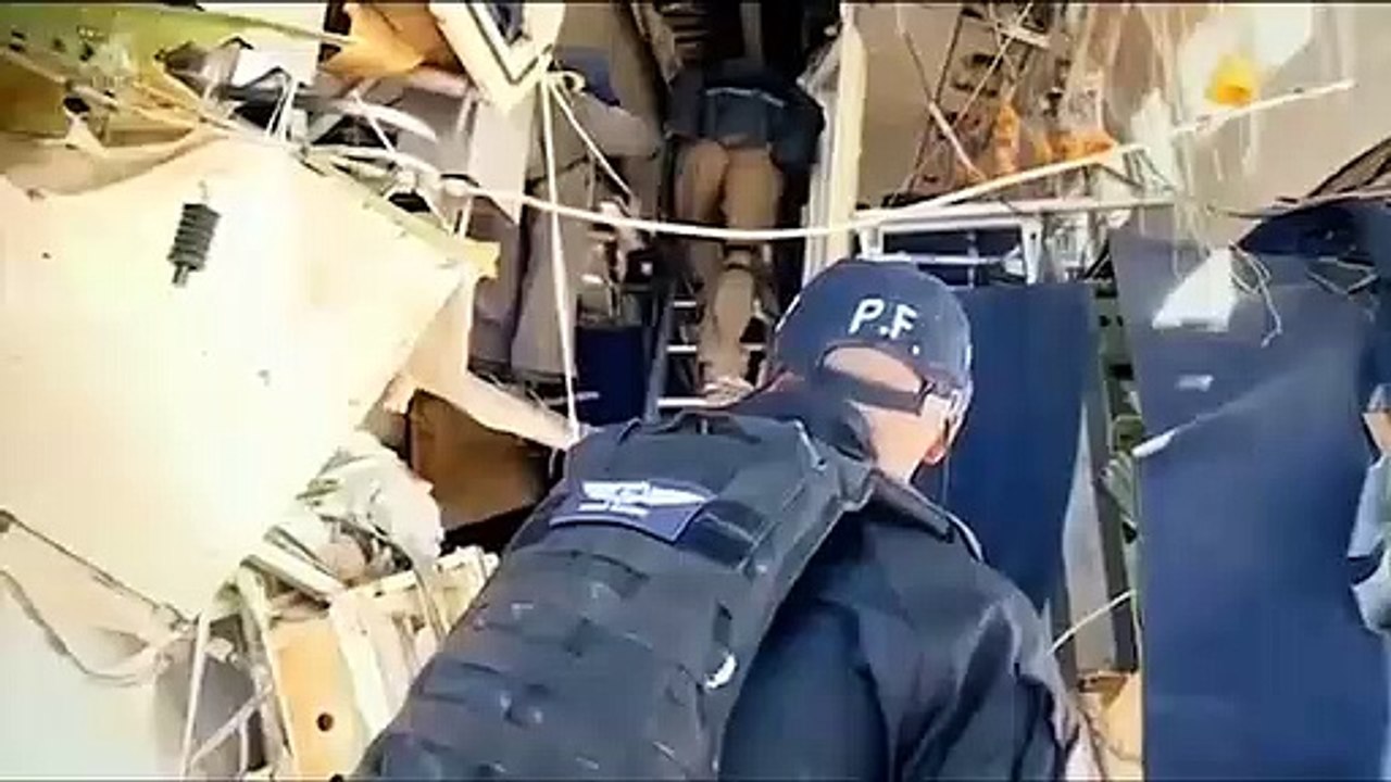 How does the interior of a crashed plane look like