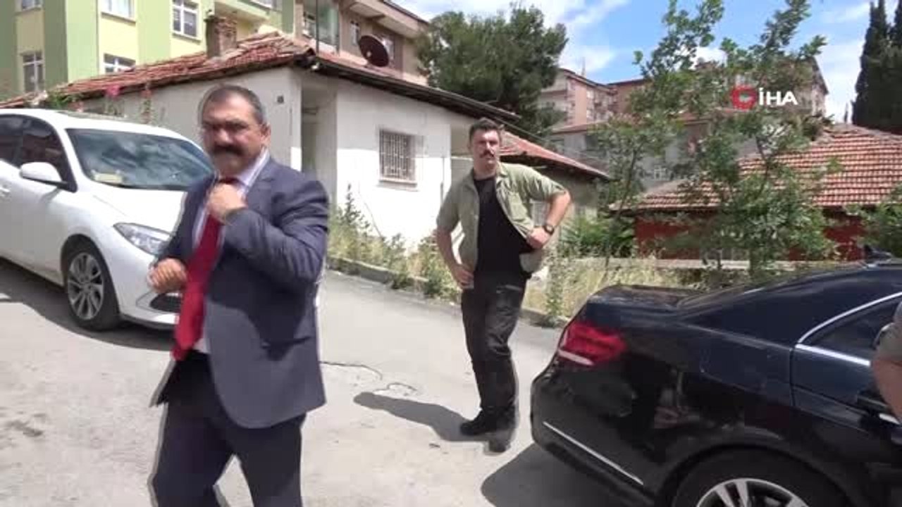 Engelli gence vali ve müdürden doğum günü sürprizi