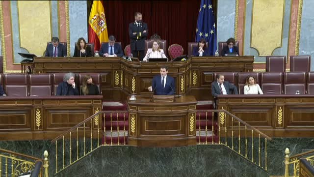 Rivera apuesta por el empleo de calidad, la bajada del IRPF y el incremento de la natalidad para garantizar las pensiones