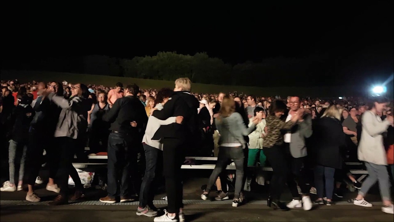 Concert de Patrick Bruel : un énorme bal populaire s'empare du Zénith de Nancy