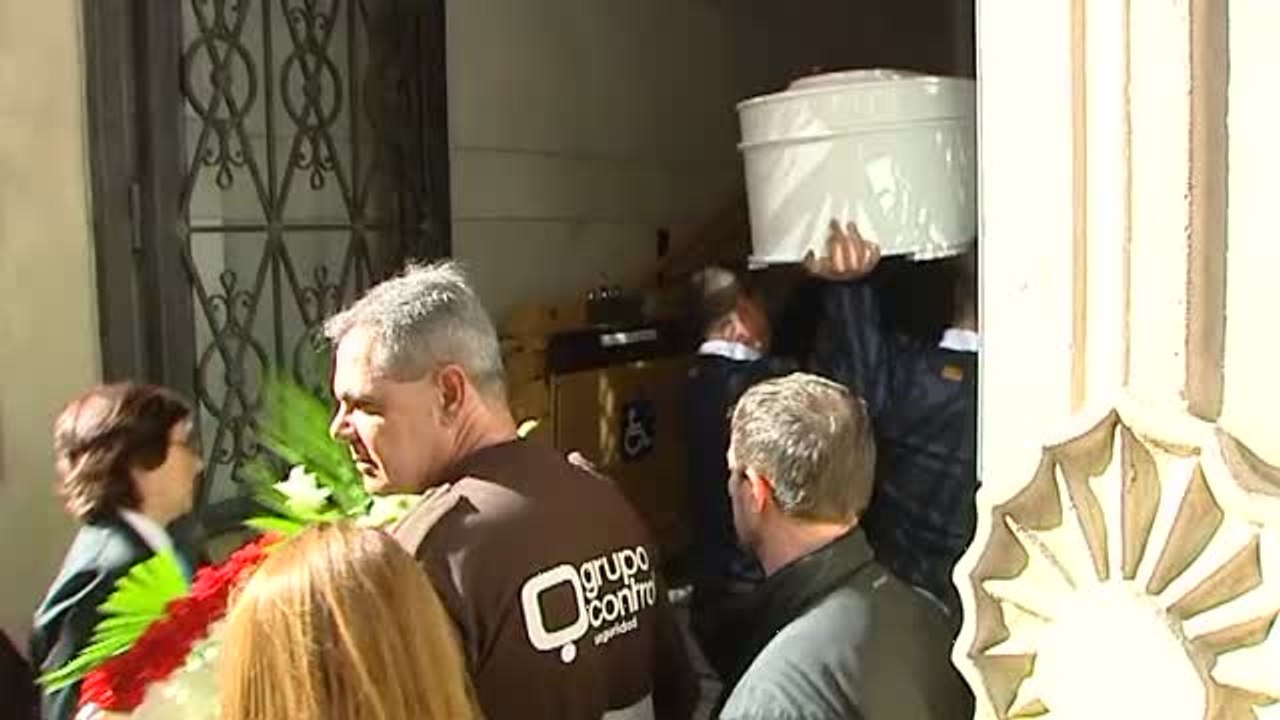 El féretro de Gabriel Cruz llega a la Diputación de Almería