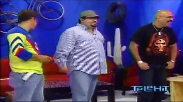 56 GUERRA DE CHISTES 2009 CAP 56 CON Chicas new generation