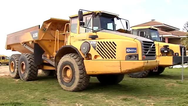 El viento sigue azotando Andalucía e imposibilita las tareas de recuperación en la costa