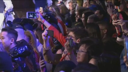 Mickey Mouse se sube a la pasarela para celebrar su 90 cumpleaños