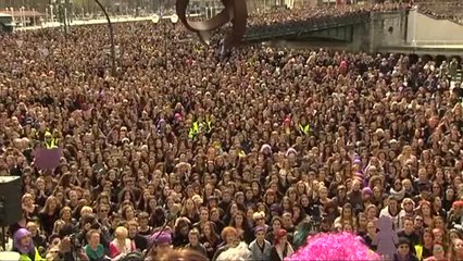 Miles de mujeres se manifiestan por el feminismo