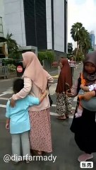 Vlog : Sakhi Sakha, Diba Diva Berkunjung ke JKT, Mau Naik MRT...