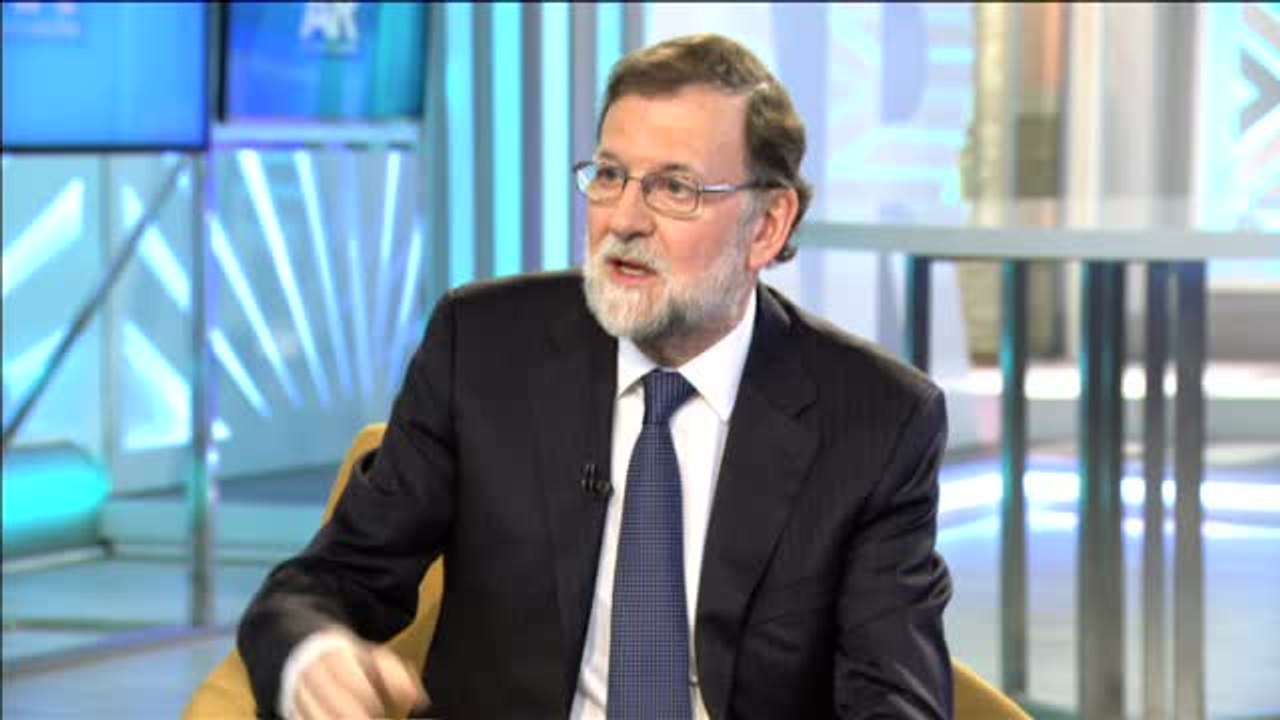 Rajoy califica de "demencial" el acuerdo entre los independentistas para crear una asamblea y un consejo en Bélgica