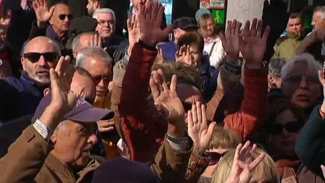Los jubilados gallegos salen a la calle para protestar contra la subida del 0,25% de las pensiones