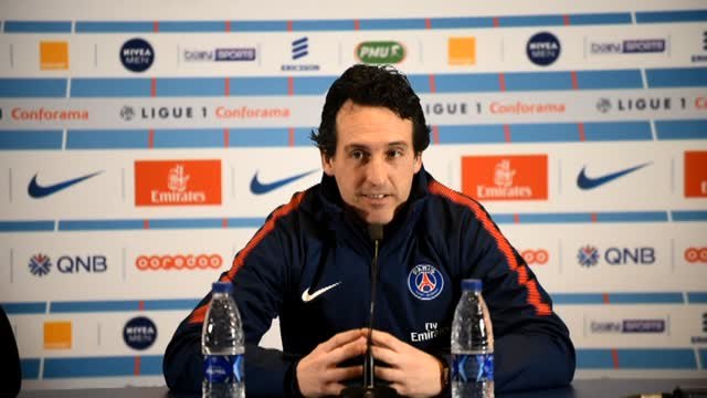 Neymar sufre una fisura en el quinto metatarsiano y podría pasar por quirófano