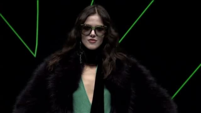 Armani combina elegancia y comodidad en la Semana de la Moda de Milán