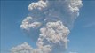 El volcán indonesio Sinabung entra en erupción por cuarta vez en ocho años tras cuatro siglos de inactividad