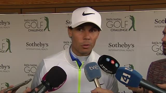 Nadal felicita a Federer por lograr ser número uno del tenis mundial a sus 36 años