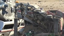 Mueren al menos 13 personas al estrellarse un helicóptero militar mexicano contra dos furgonetas