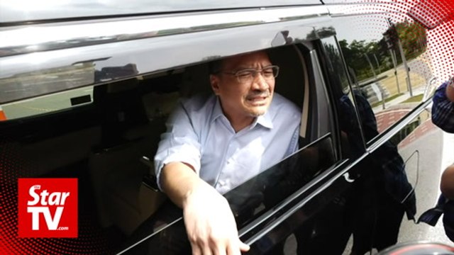 Hishammuddin at MACC HQ for questioning over Mindef land swap deals