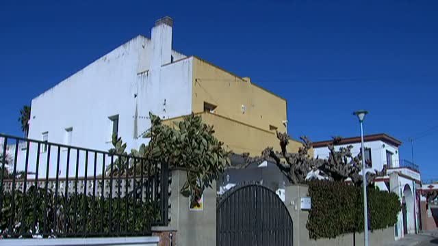 Una mujer herida grave al recibir un disparo presuntamente accidental de su pareja