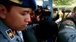 La marina indonesia exhibe un alijo incautado de más de una tonelada de metanfetamina