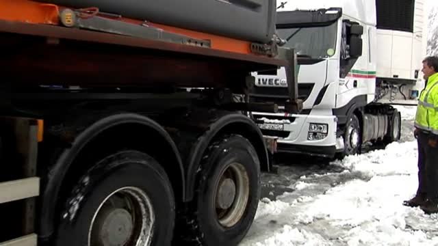 La nieve causa estragos en Navarra