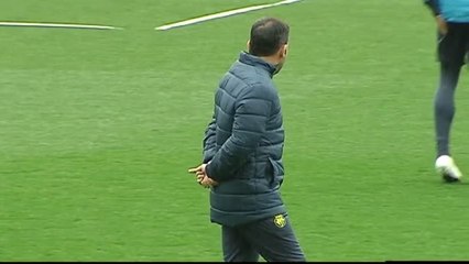 Скачать видео: El Villarreal entrena sin Semedo, investigado por presuntas amenazas con pistola en un club de alterne