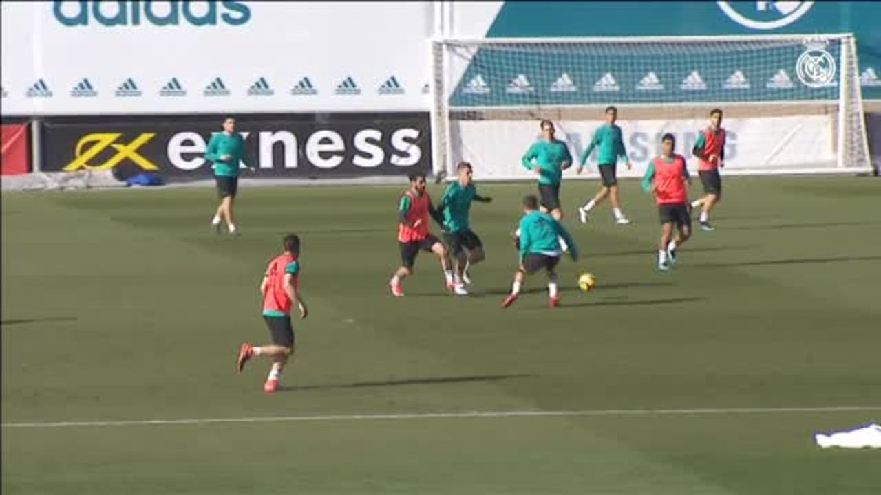 Isco se entrena con normalidad con el resto de sus compañeros
