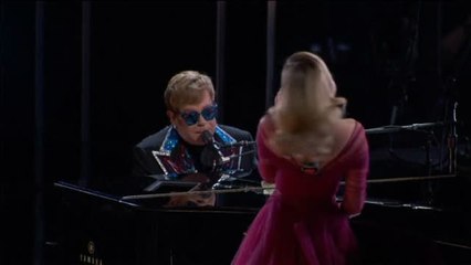 Protestas contra el abuso sexual y la discriminación salarial en la gala de los Grammy