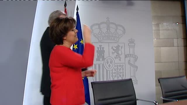 La candidatura de Puigdemont y el pleno de investidura quedarían automáticamente suspendidos con la admisión a trámite por parte del TC