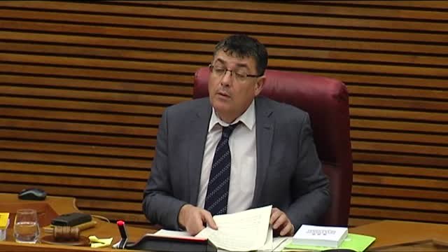 Las Corts valencianas aprueban la salida de Camps del Consejo Jurídico