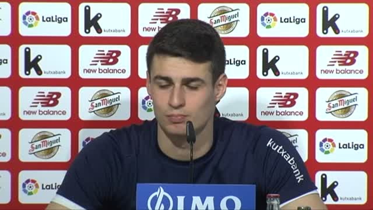 Kepa renueva con el Athletic y niega que tuviera un acuerdo verbal con el Real Madrid