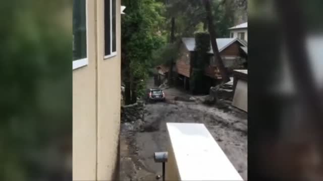 Continúa la búsqueda desesperada de supervivientes en las inundaciones de California